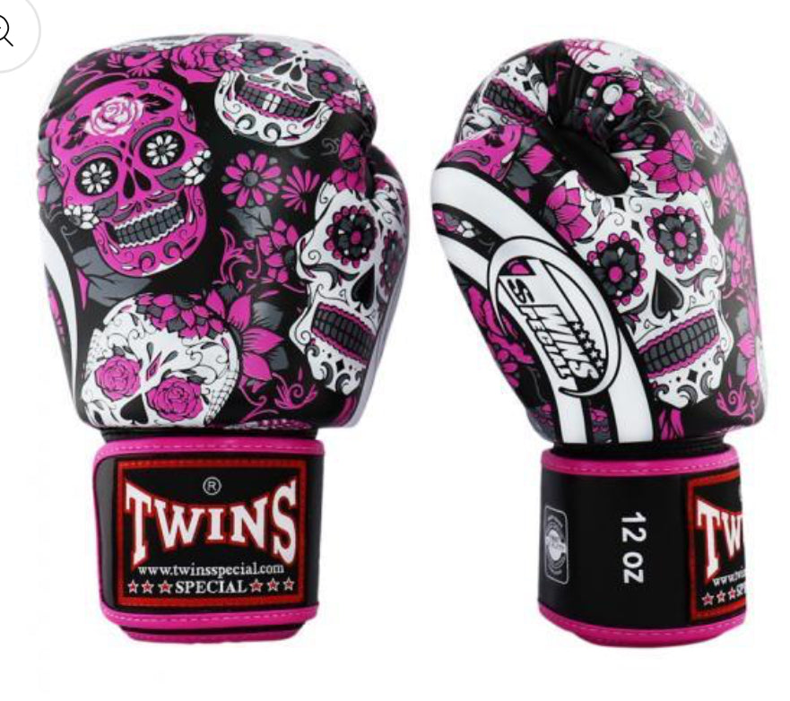 Gants de boxe Muay Thai Twins Special « Skull » ROUGE/ROSE/ORANGE FBGVL3-53