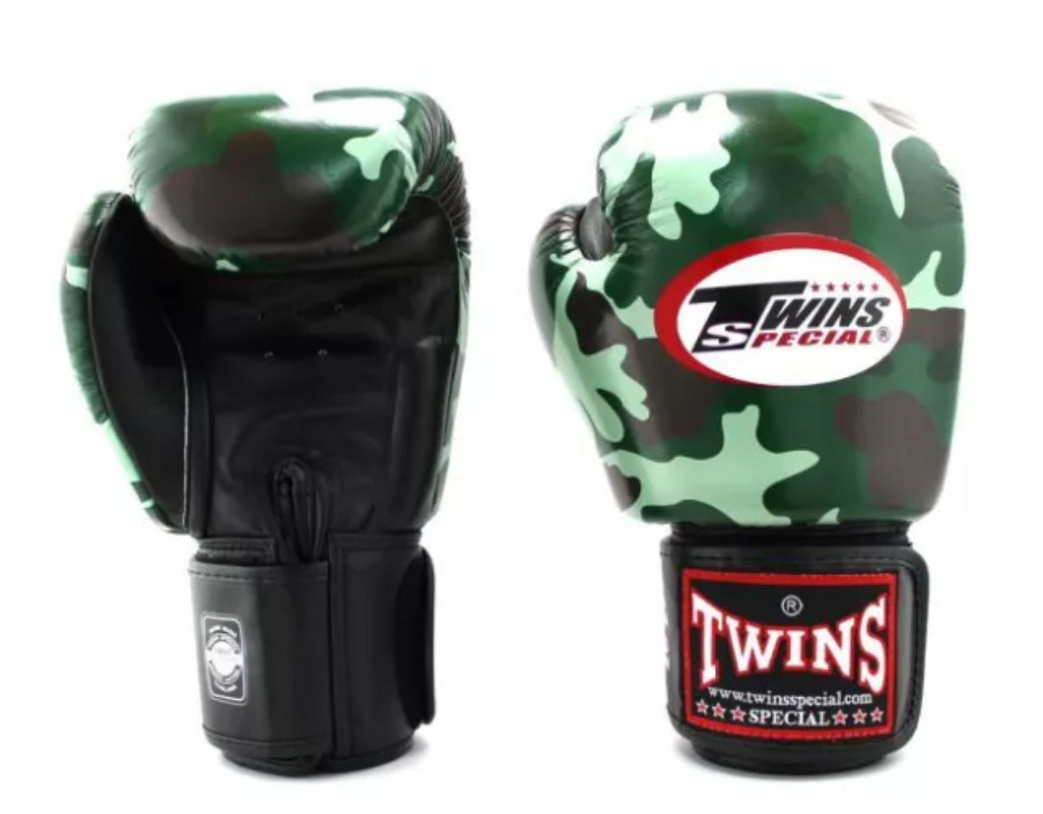 Gants de boxe Muay Thai Twins Special « Camo » VERT/JAUNE FBGVL3-AR