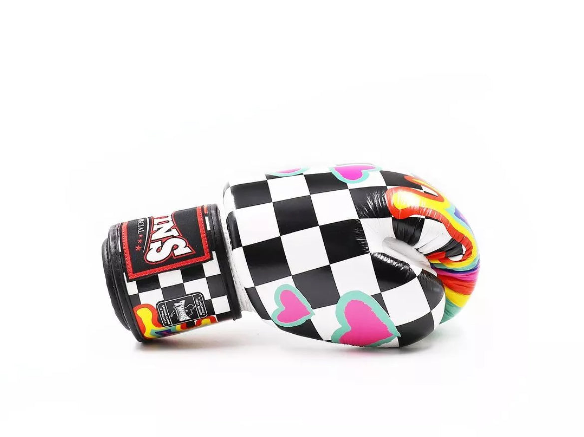 Gants de boxe Muay Thai Twins Special « Chess » FBGVL3-65