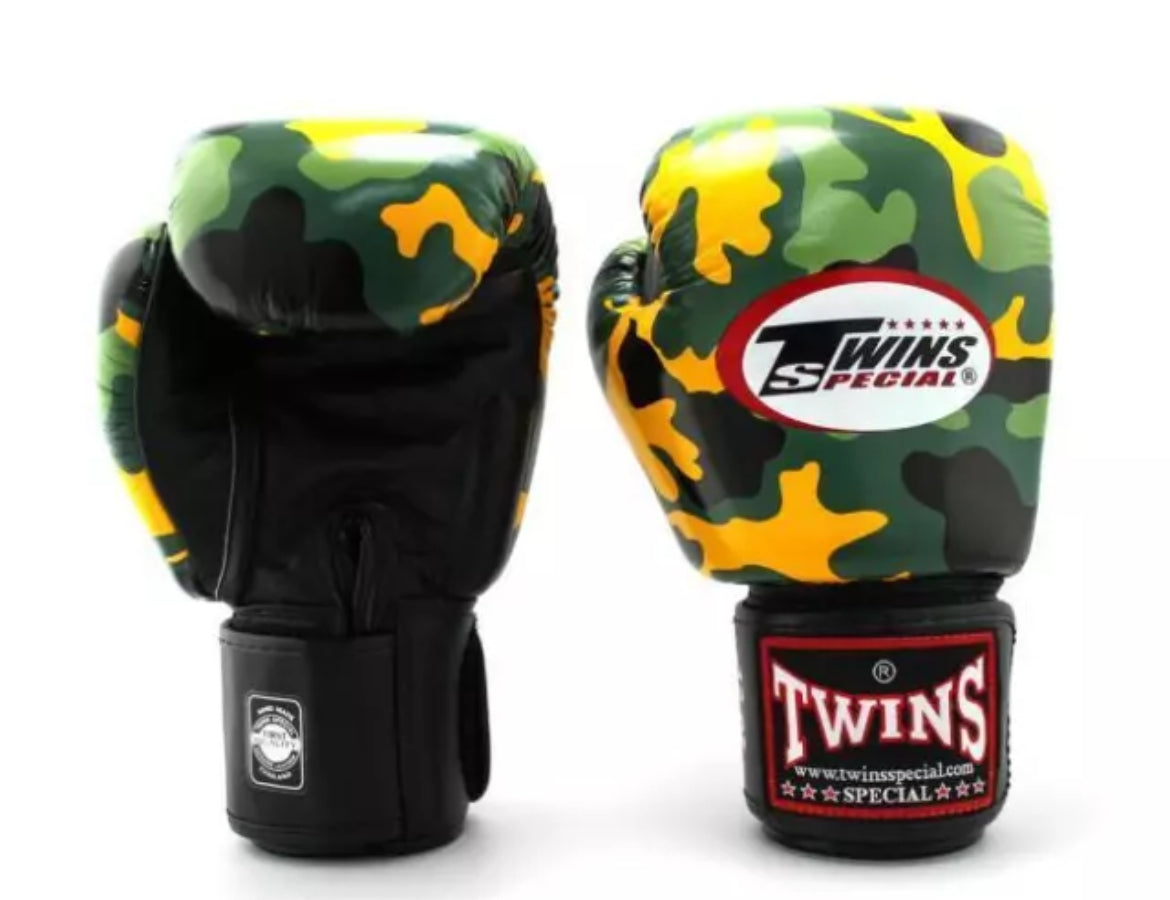 Gants de boxe Muay Thai Twins Special « Camo » VERT/JAUNE FBGVL3-AR
