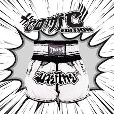 Coffret d'entraînement Muay Thai Twins édition spéciale « BD » : gants et shorts