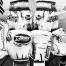 Coffret d'entraînement Muay Thai Twins édition spéciale « BD » : gants et shorts