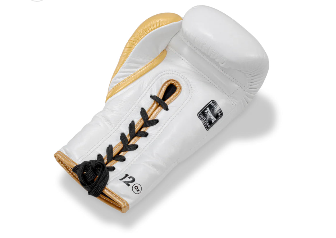 Twins Special WEISS/GOLD Muay Thai Boxhandschuhe zum Schnüren BGLL1