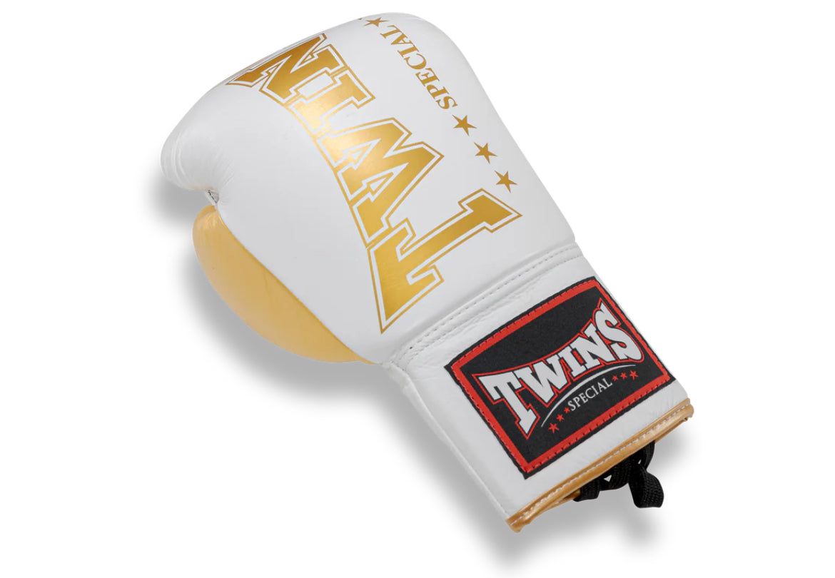 Twins Special WEISS/GOLD Muay Thai Boxhandschuhe zum Schnüren BGLL1