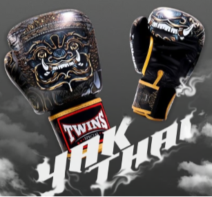 Pack d'entraînement Muay Thai Twins édition spéciale « Rangda » : gants et shorts