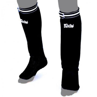 Protège-tibias Fairtex SPE1 noirs de type chaussette