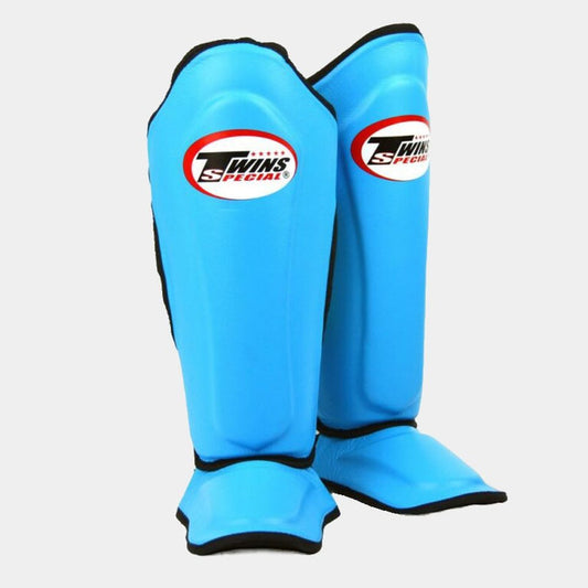 Twins Special SGL10 Hellblaue Schienbeinschoner aus Premium-Leder